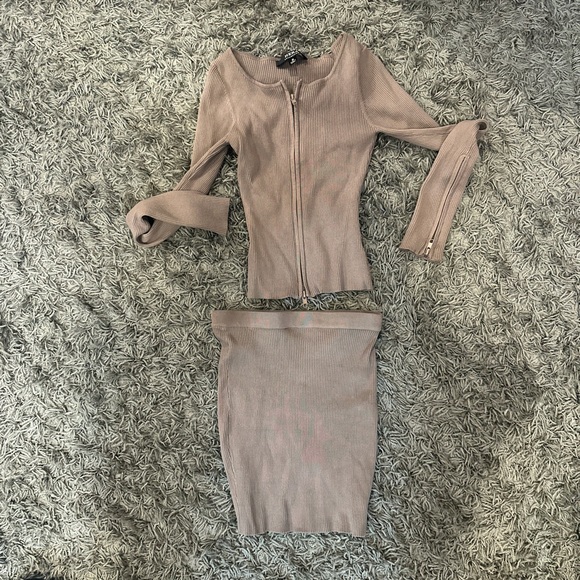✨NWOT” Hera Collection” Tan” Ribbed Set - Picture 2 of 10